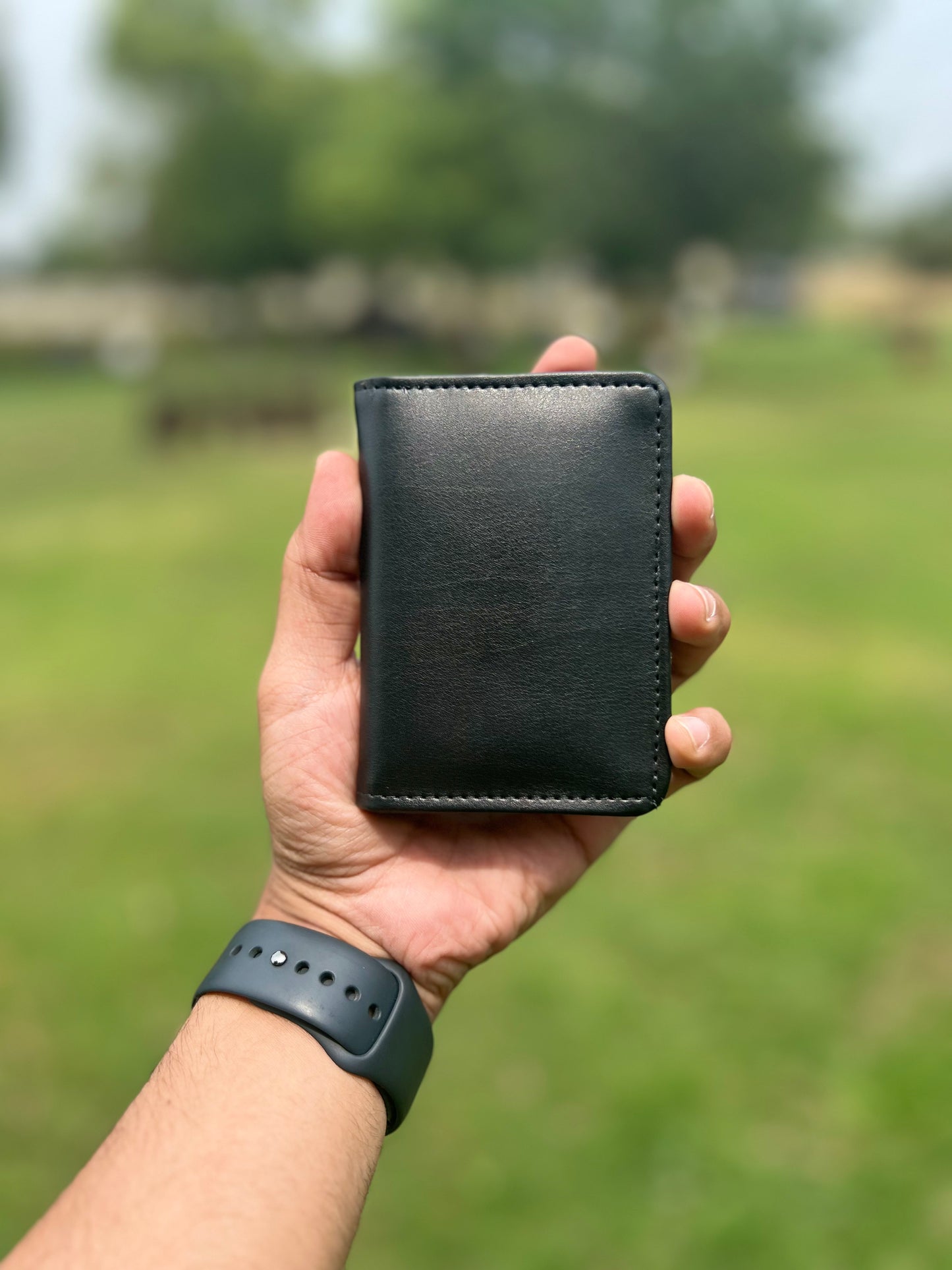 Smart Wallet for Men & Women