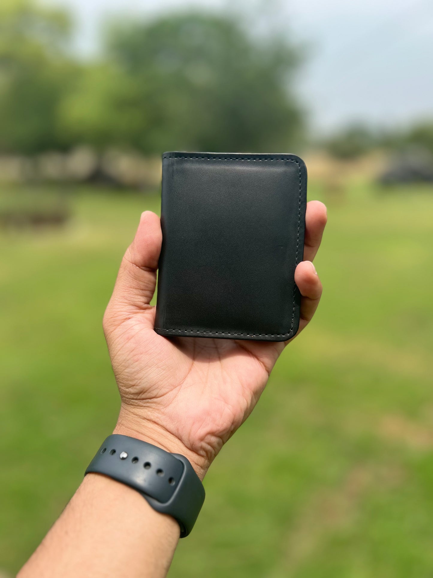 Short Wallet for Men - Magnet Lock