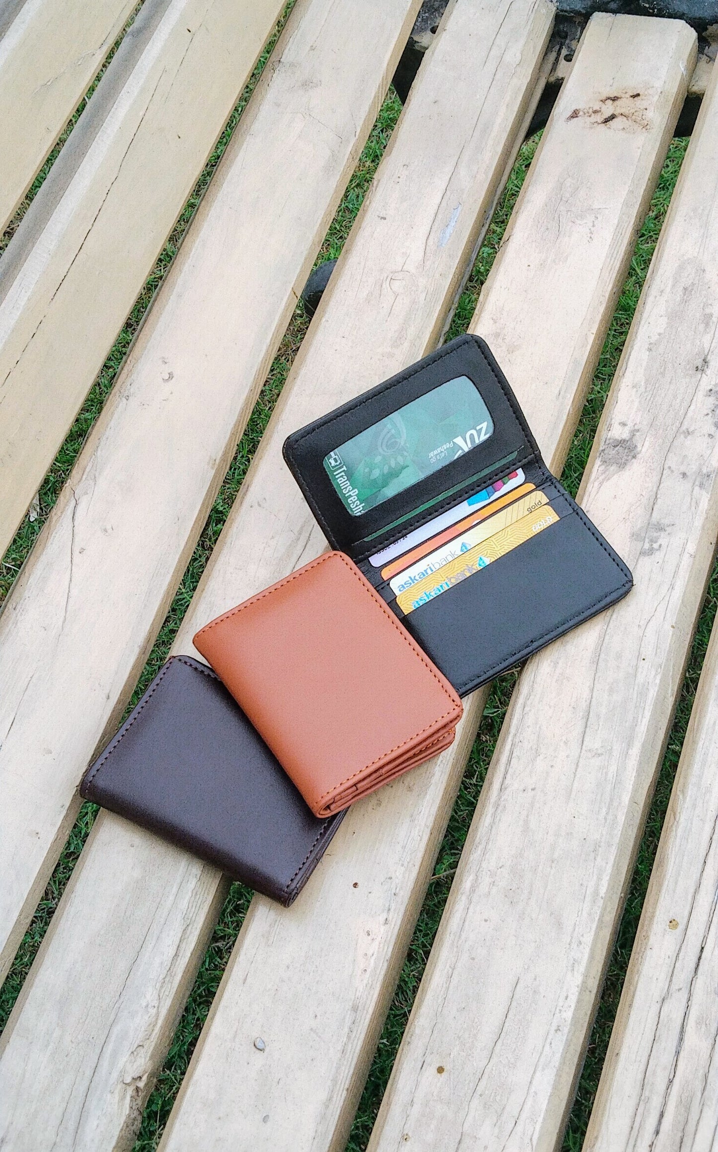 Smart Wallet for Men & Women
